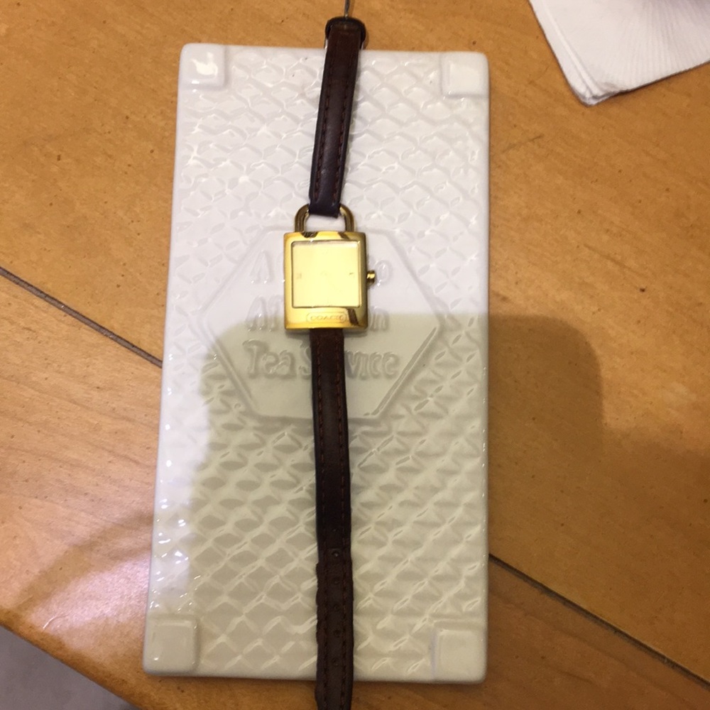 Coach watch - Picture 2 of 4